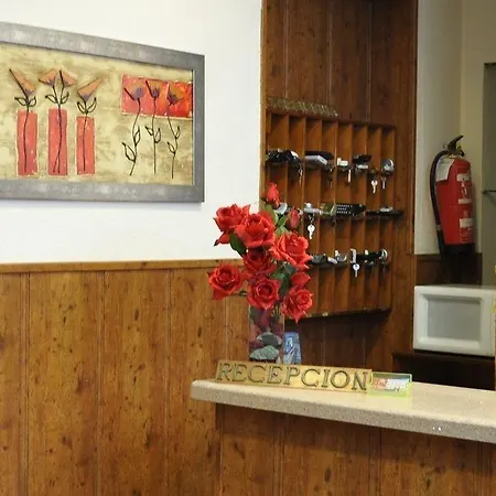 Roma Hotel 2*